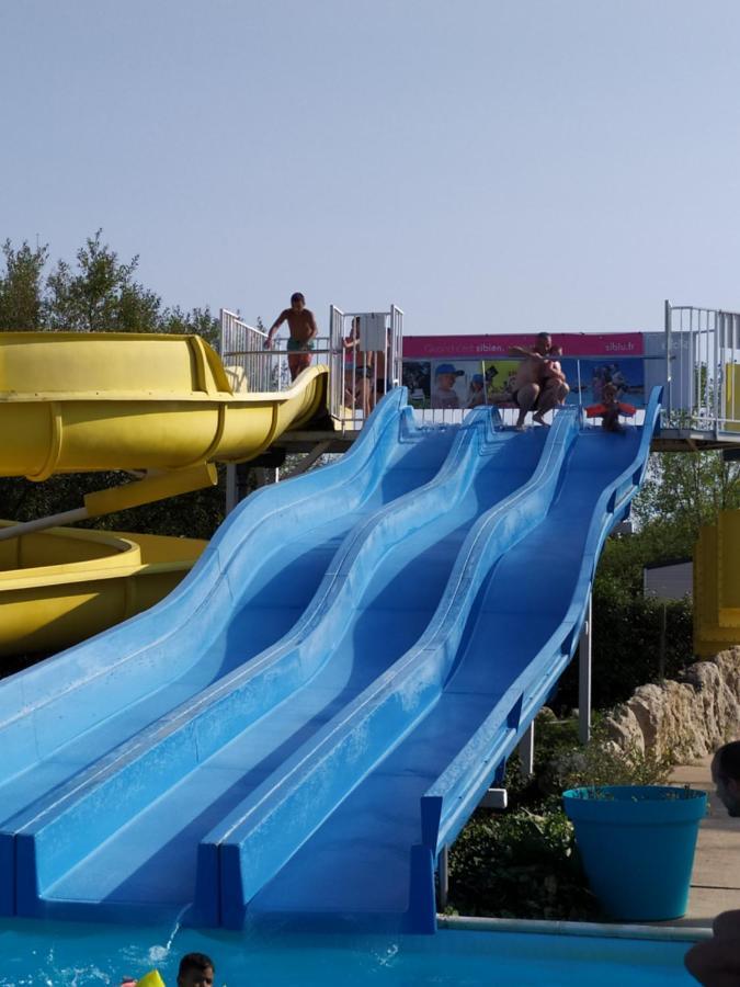 Camping Mobilhome Chateaux De La Loire Vue Sur étang *